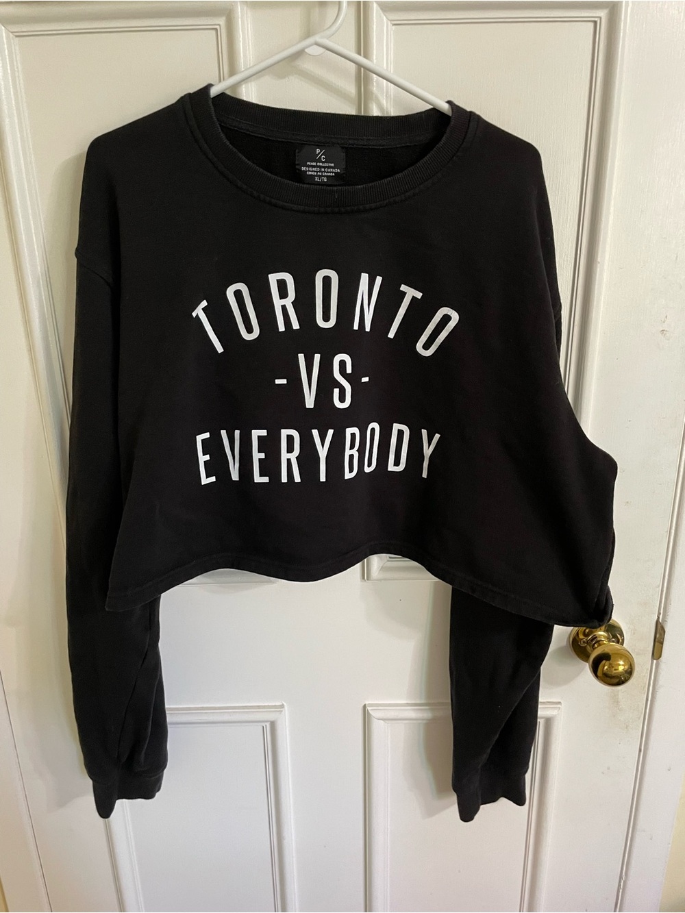 Nice Cropped Peace Collective Toronto Vs Everybody  Sweatshirt szXl